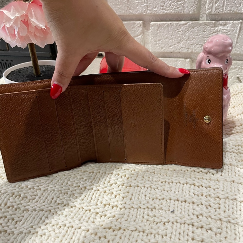 Authentic Lv Elise Wallet Monogram - image 4